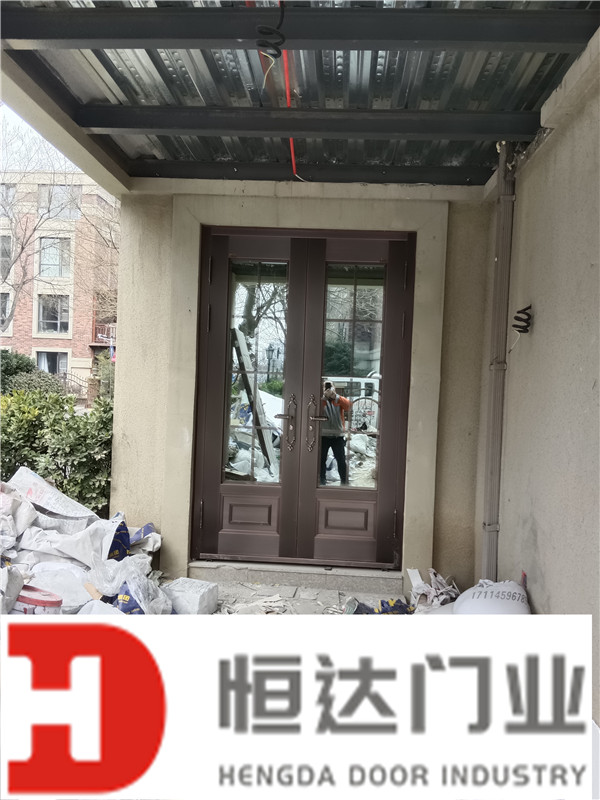 世茂意墅灣別墅銅門已交付